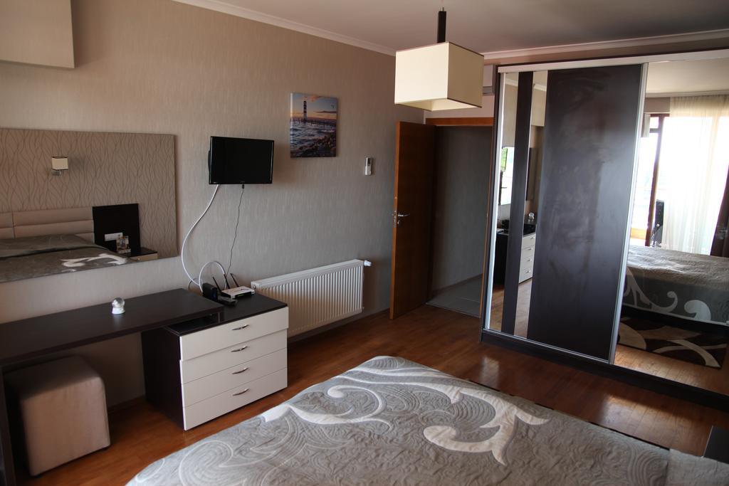 Apartment In St. Constantine And Helena Saints Constantine and Helena Exterior foto
