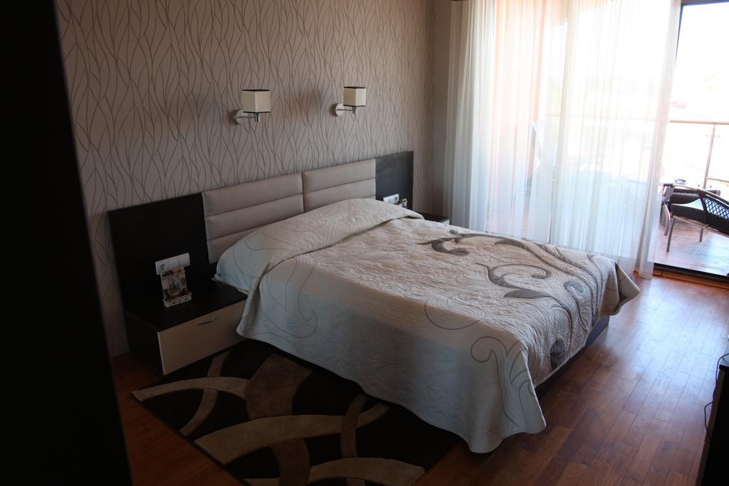 Apartment In St. Constantine And Helena Saints Constantine and Helena Exterior foto