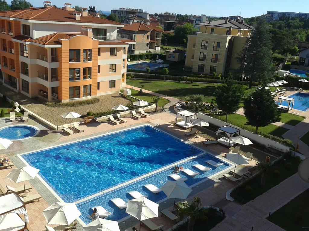 Apartment In St. Constantine And Helena Saints Constantine and Helena Exterior foto